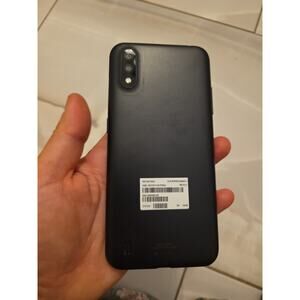 Samsung Galaxy A01 - 16GB - Smartphone - Cricket - Works Great